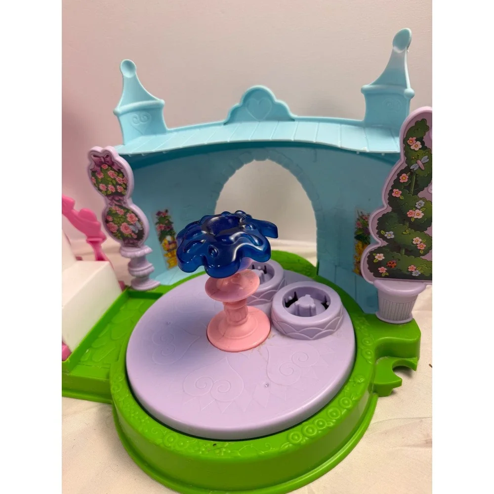 Fisher Price Little People Disney Princess Palace Garden Tea Party Gazebo Bridge
